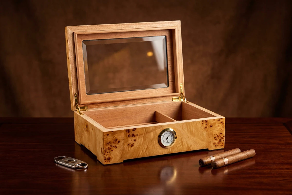 Wooden Cigar Humidor with Hygrometer and Humidifier – Approx. 35 Cigars