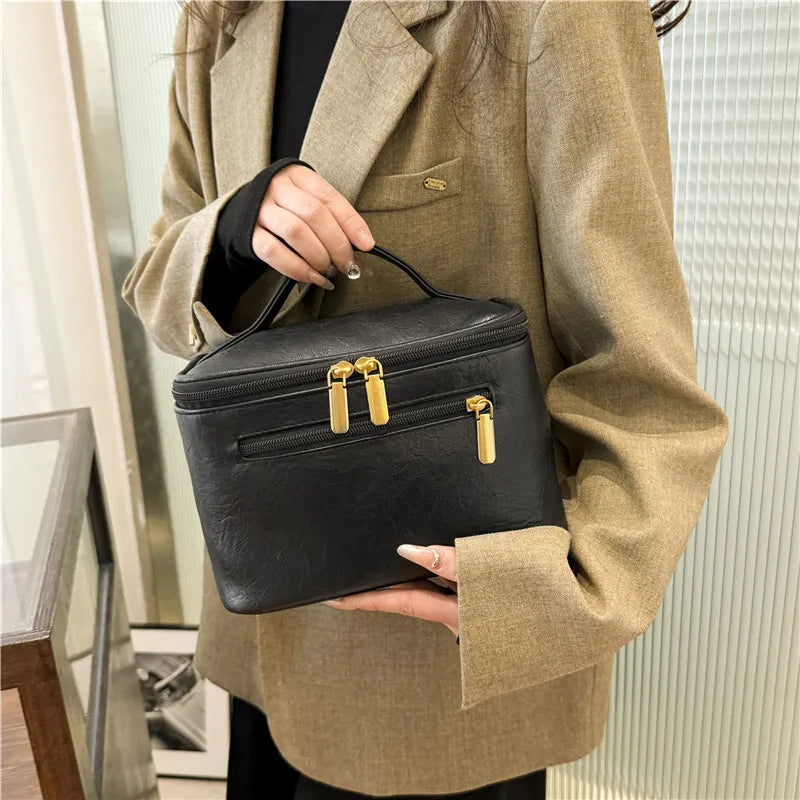 Leather Portable Makeup Case – Zip Closure, Multiple Compartments & Travel Bag