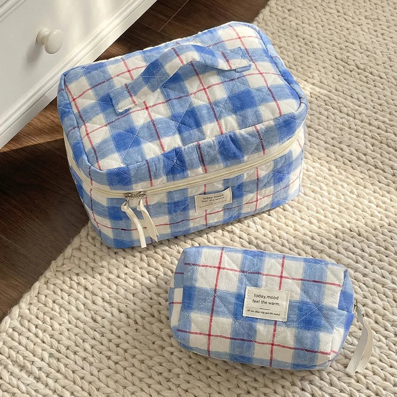 Rhombus Textured Cosmetic  Storage  Simple Student Large Capacity Portable Cosmetics Clutch  Wash  bag