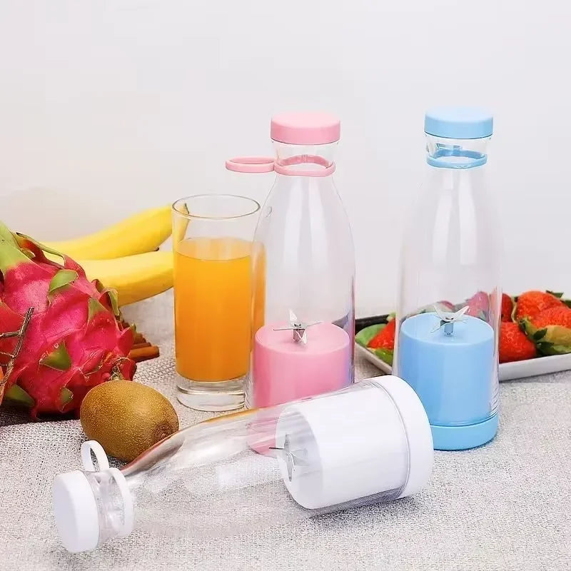 Portable Blender Juicer Cup, USB Rechargeable Mini Blender with Leak-Proof Lid