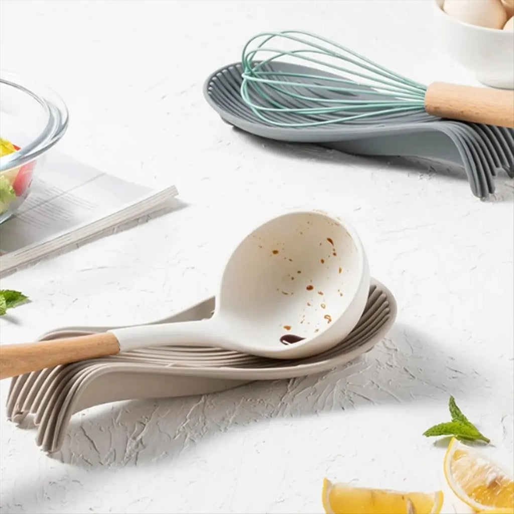 N14R Top 4 Pcs Silicone Insulated Spoon Holder Heat Resistant Placemat Spoon Holder Cutlery Shelving Kitchen Tools Placemat